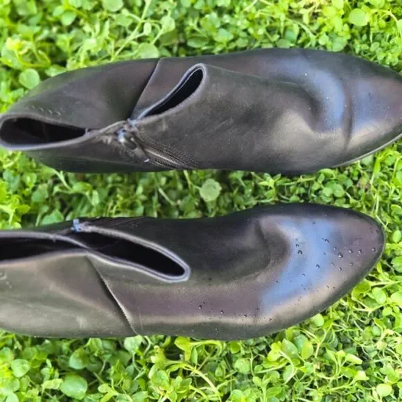 ECCO Black Leather Ankle Boots Women’s 9 Zip Comfort Booties - Picture 5 of 9